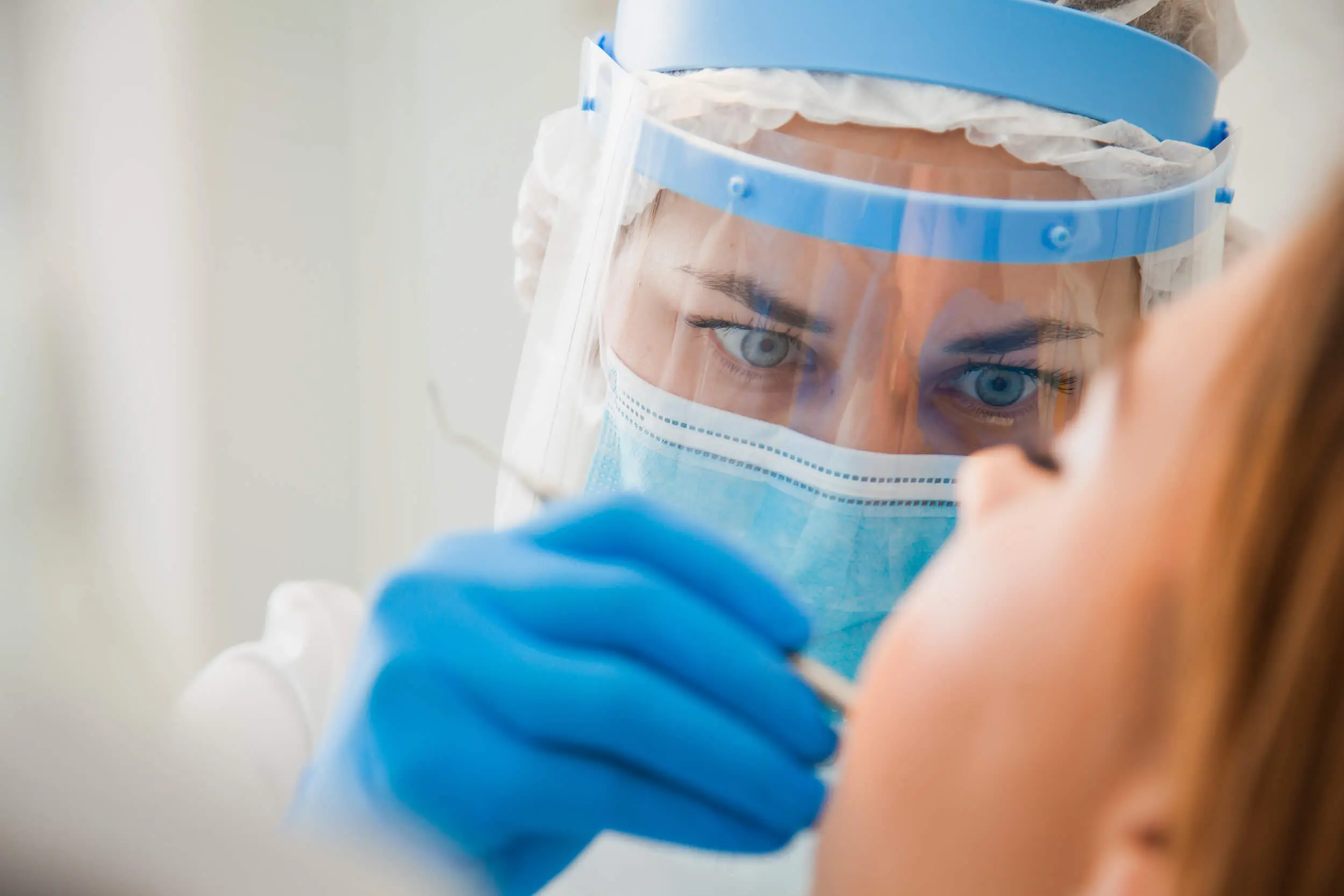 Veneers vs. Dental Bonding: Which Is Right for You?